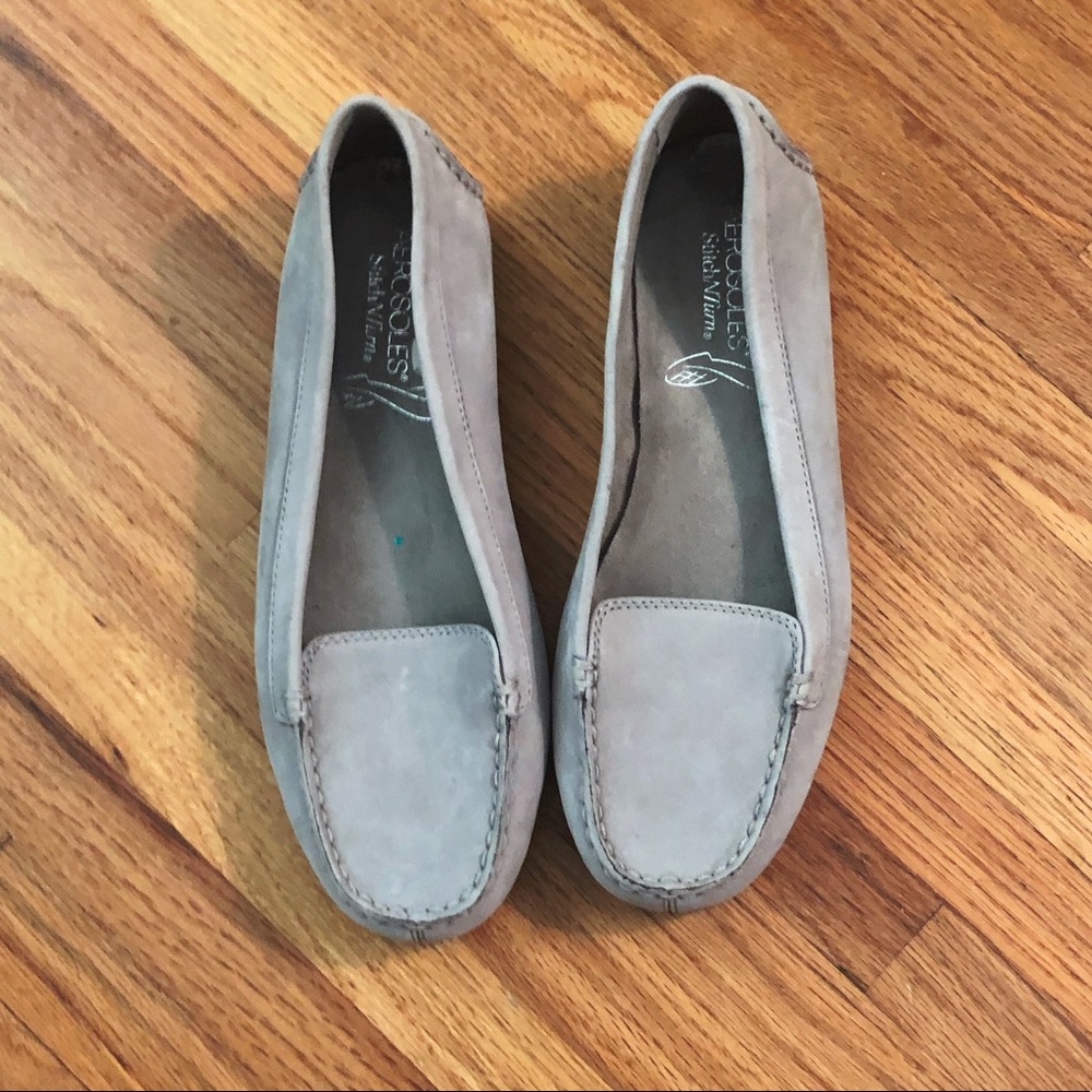 Aerosoles Grey Suede Moccasin Loafers, size 8